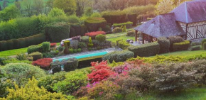Fleurs De Mai Cottage Heated Pool Playgrounds View
